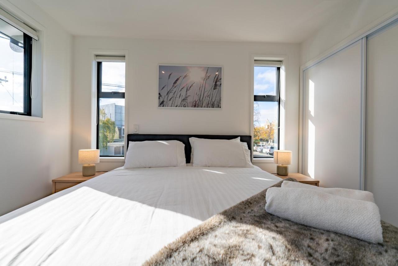 King Bed On Hagley Park Corner In The Cbd Διαμέρισμα Κράισττσερτς Εξωτερικό φωτογραφία